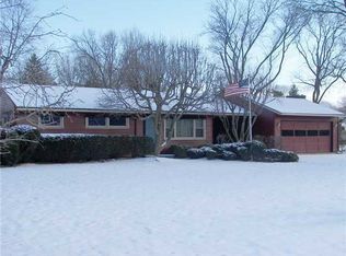 528 Marsh Rd, Pittsford, NY 14534