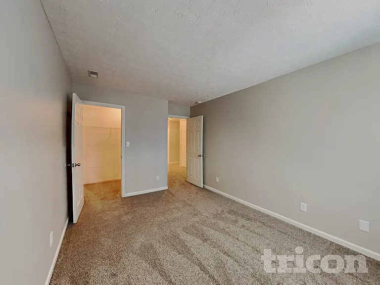 6804 Smithfield Blvd — Photo 12