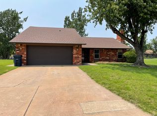 2330 Single Tree Ln, Enid, OK 73703