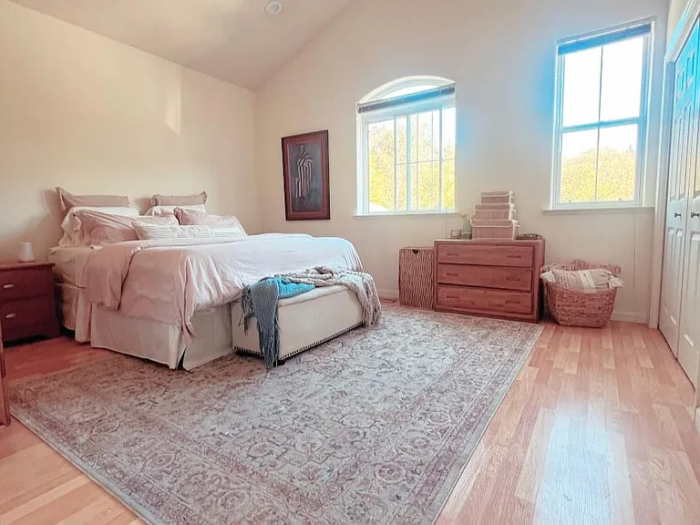 4 Flora Ln — Photo 6