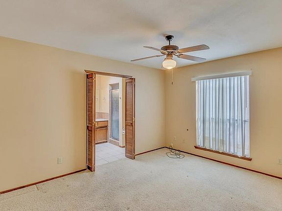5th image of 1750 Villa Santos Cir #B