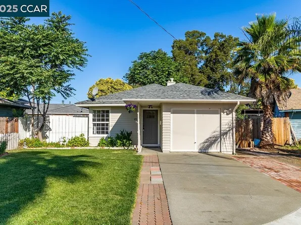 65 Locust Dr, Pittsburg, CA 94565