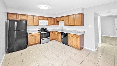 4th image of 1635 Newport Pl APT 1