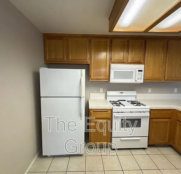 2918 N Terrace St — Photo 6