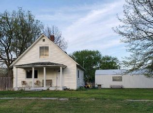 713 Division St, Fullerton, NE 68638