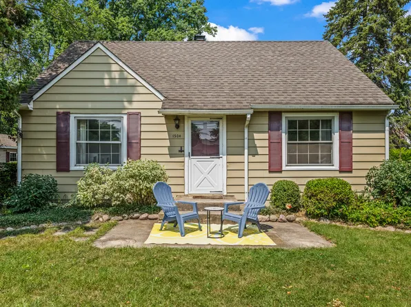 1504 E Olive St, Arlington Heights, IL 60004