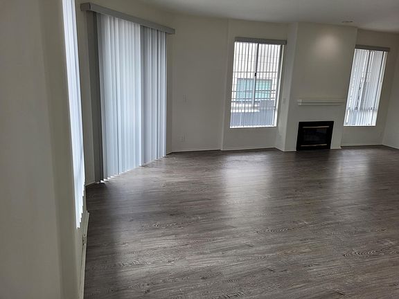 3rd image of 100 S Hayworth Ave #203