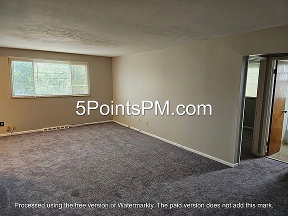 2nd image of 18051 Lakeshore Blvd #307