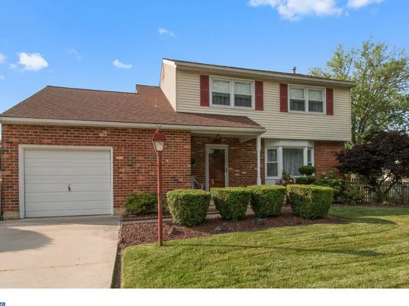 12 Granbury Dr, New Castle, DE 19720