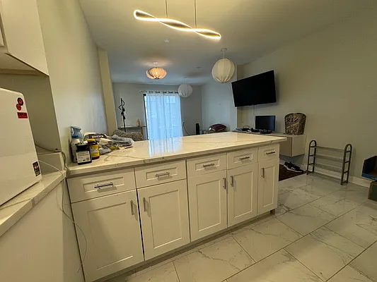 Rented by Highline Residential | media 2