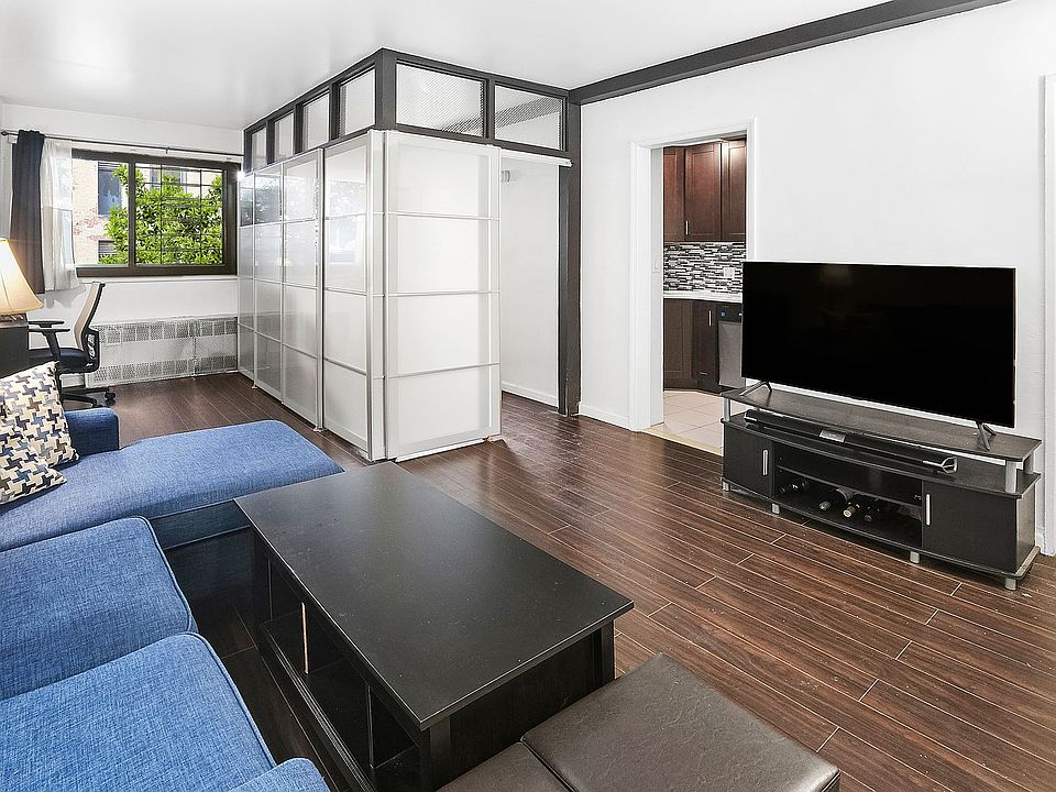 1st image of 240 E 55th St APT 1E