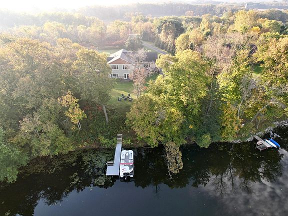 4th image of 18850 Koetter Lake Rd