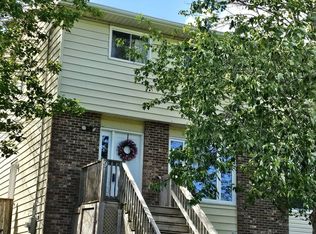 9 Peter Buckley Dr, Lower Sackville, NS B4E1W7
