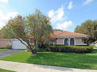 9155 Old Orchard Rd, Davie, FL 33328