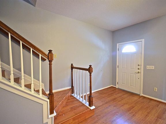 4th image of 2910 Grants Lake Blvd