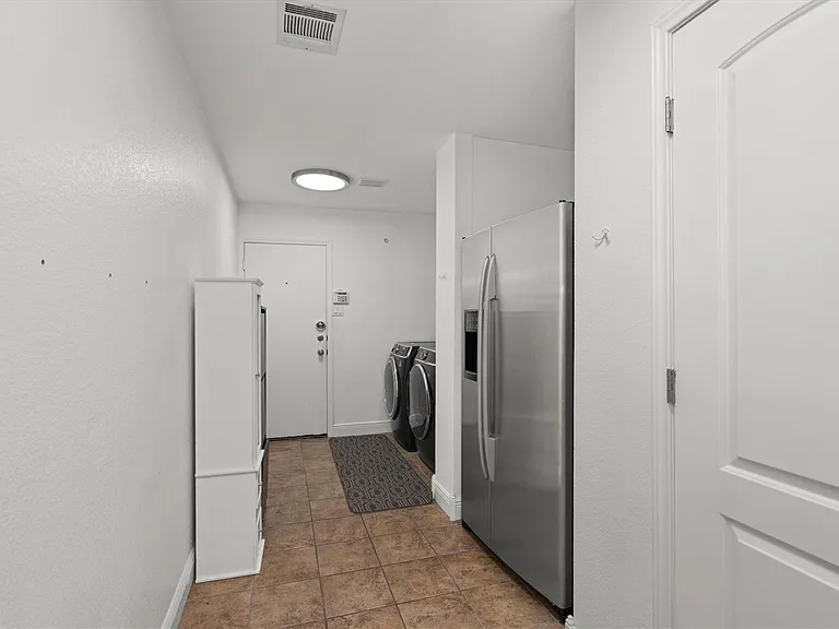 1509 Shady Creek Trl — Photo 15