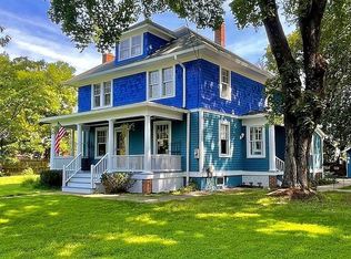 2 Hacklebarney Rd, Gladstone, NJ 07934