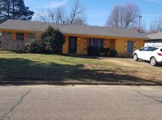 1770 Belmont St, Paris, TX 75460