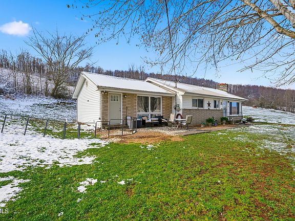 4th image of 23176 Marys Chapel Rd