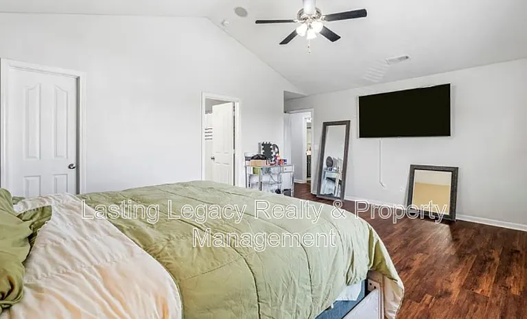 5047 Mount Hope Dr — Photo 19