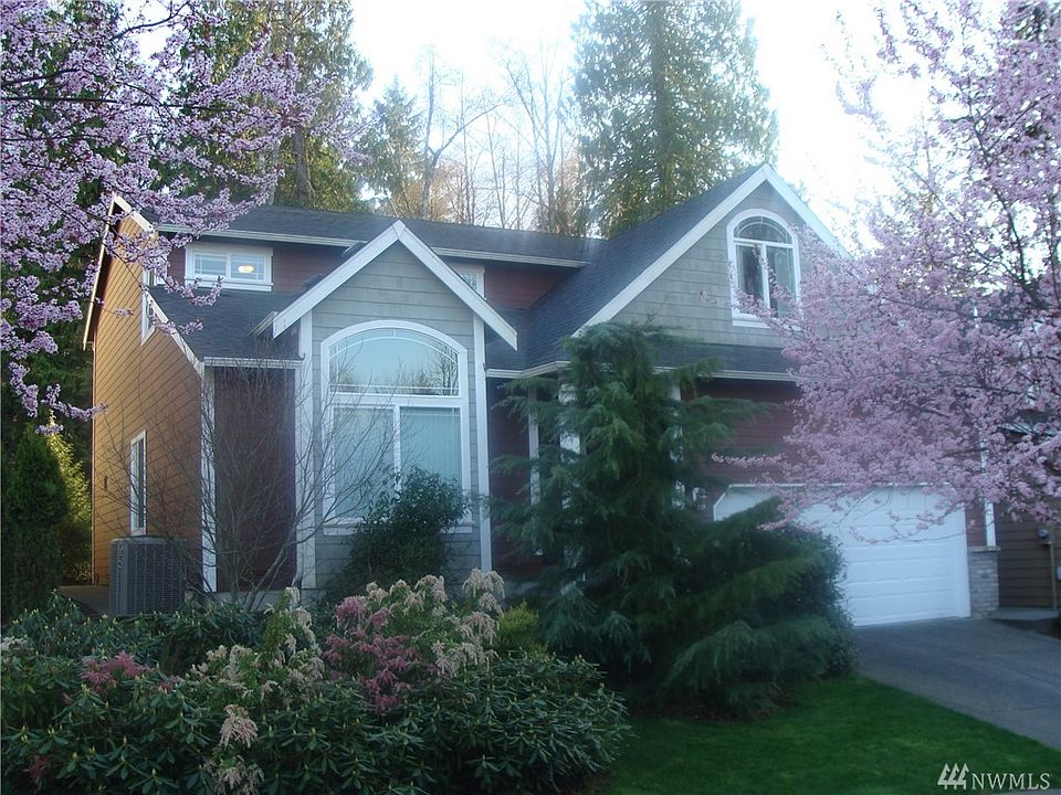 1st image of 2208 Crestwood Pl