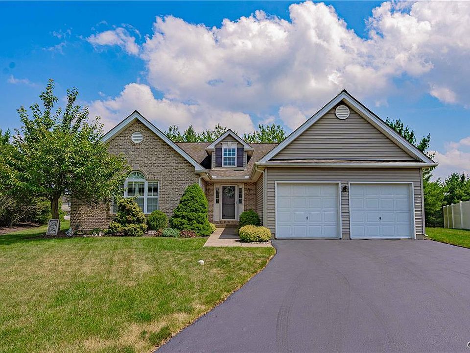 1st image of 2420 Cara Ct
