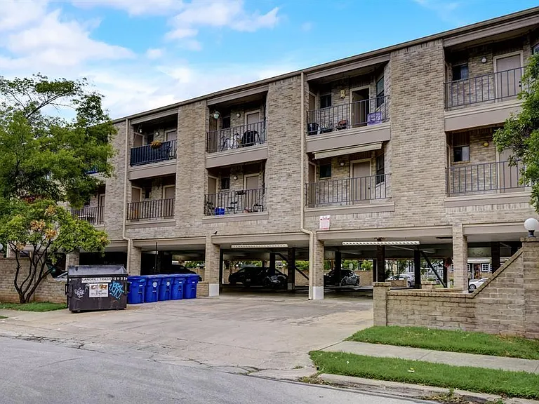 3316 Guadalupe St #219 — Photo 9