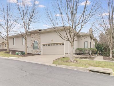 6113 W 102nd Ct, OVERLAND PARK, KS, 66207