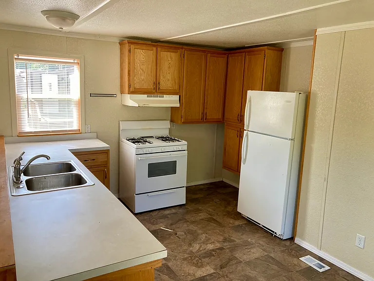4818 Albert Ln #4 — Photo 2