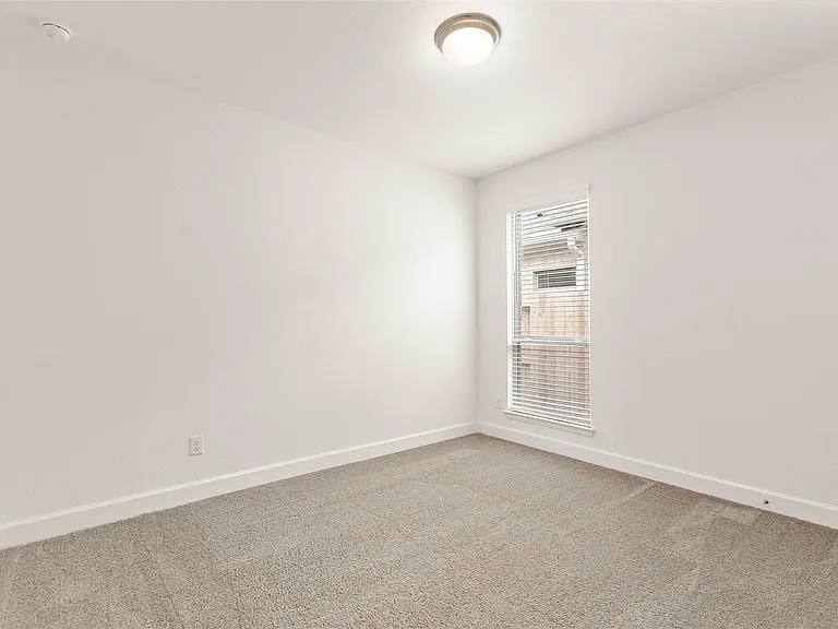 8474 International Falls Dr — Photo 16