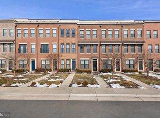 23000 Lavallette Sq, Ashburn, VA 20148