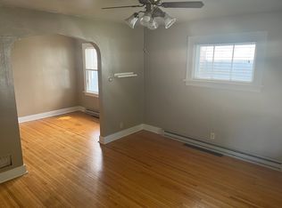 143 John St, Dekalb, IL 60115