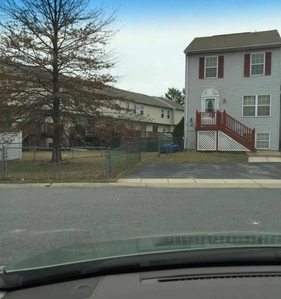 3 bed, 2.5 bath, 1120 sqft, $2,500 — Photo 2