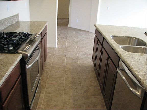 4th image of 14681 Becker Dr