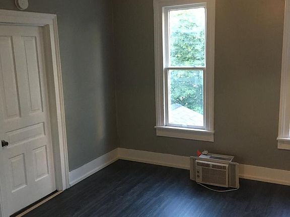 4th image of 853 Tamarack Ave NW #2
