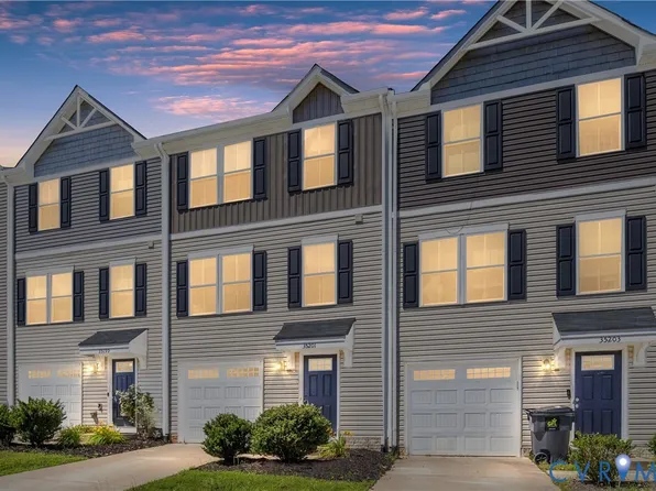 35201 Sara Ct, Locust Grove, VA 22508
