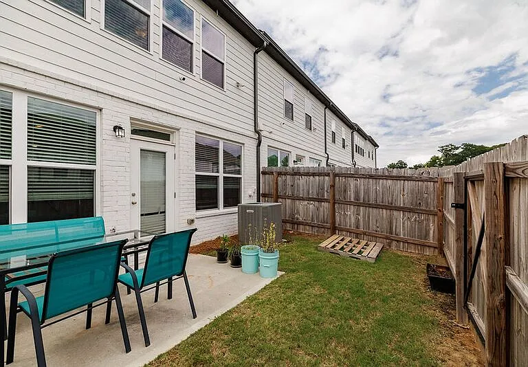 38 Auburn Woods Dr — Photo 15