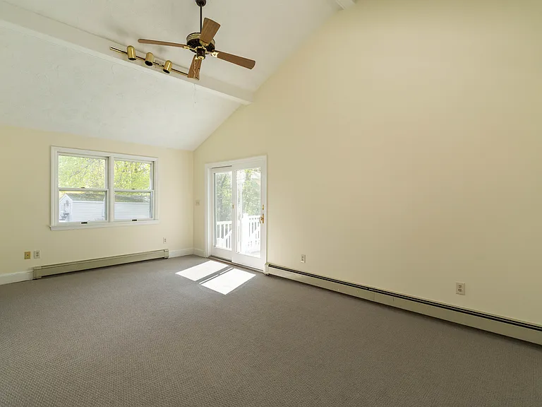 99 Garfield Ave #1 — Photo 14