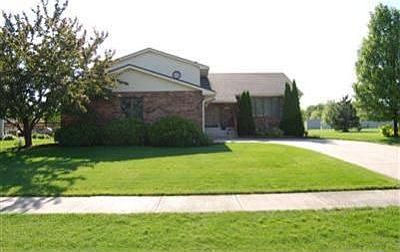 2nd image of 8740 Primrose Dr