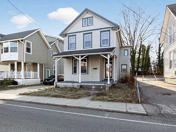 2nd image of 26 Waterloo Ave