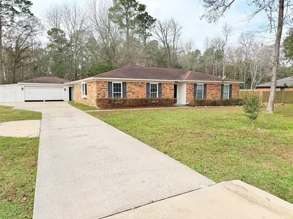 22176 Heatherwood Dr, Porter, TX 77365