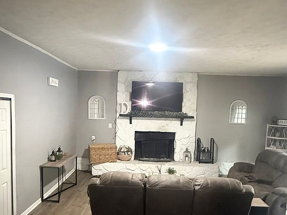 5th image of 103 El Prado Cir
