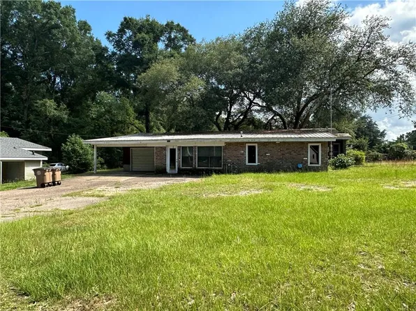 2101 Old Military Road, Mobile, AL 36605