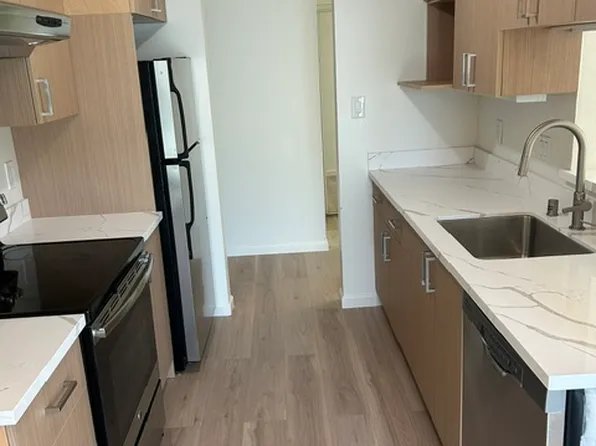 2015 Parrott Dr #2, San Mateo, CA 94402