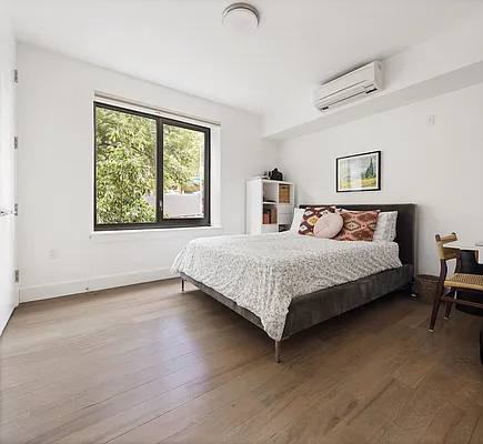 Sold by Compass | media 7