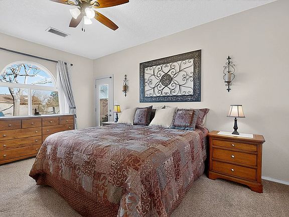 4th image of 7217 Donet Ct NE