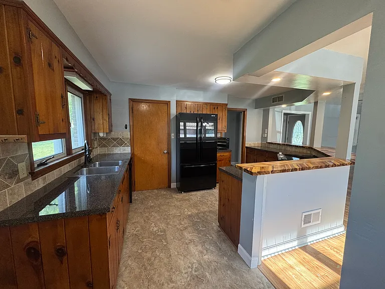 2235 Dixie Dr — Photo 21