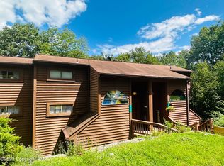 617 Mountain View Way, Bushkill, PA 18324