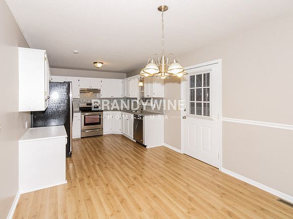2nd image of 111 Sumac St