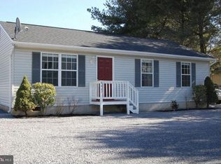 8467 Clover Ct, Marshall, VA 20115